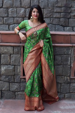 Excellent Green Banarasi Silk Designer Jaquard Work Saree