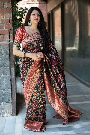 Lovely Black Banarasi Silk Jaquard Work Designer Saree